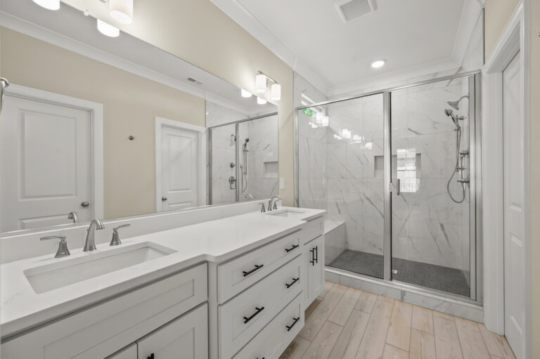 Primary bath at 557 Alpine Road.