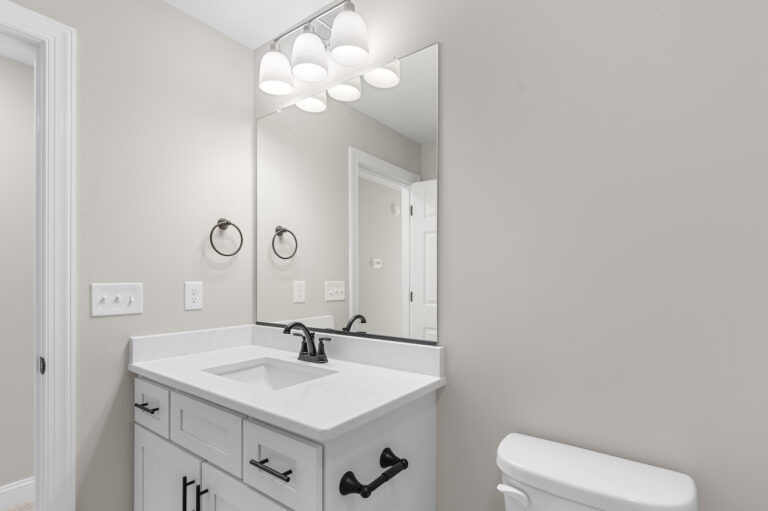 245 Painted Trails, Wynnfall Subdivision, photo of an upstairs bathroom.