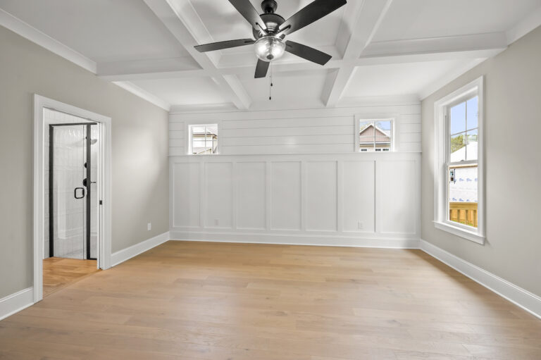 543 Barrett Road, photo of the large primary bedroom.